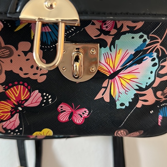 NWOT Summer backpack - Picture 2 of 9